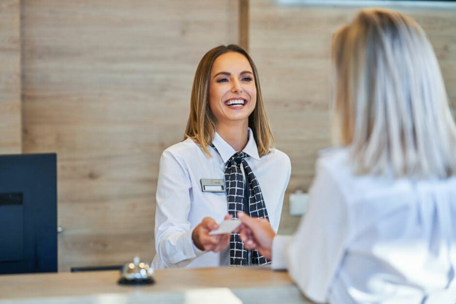 Recepção de empresa: cuidados necessários e vantagens da terceirização